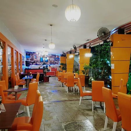 Fortune Front One Hotel Kendari Kültér fotó