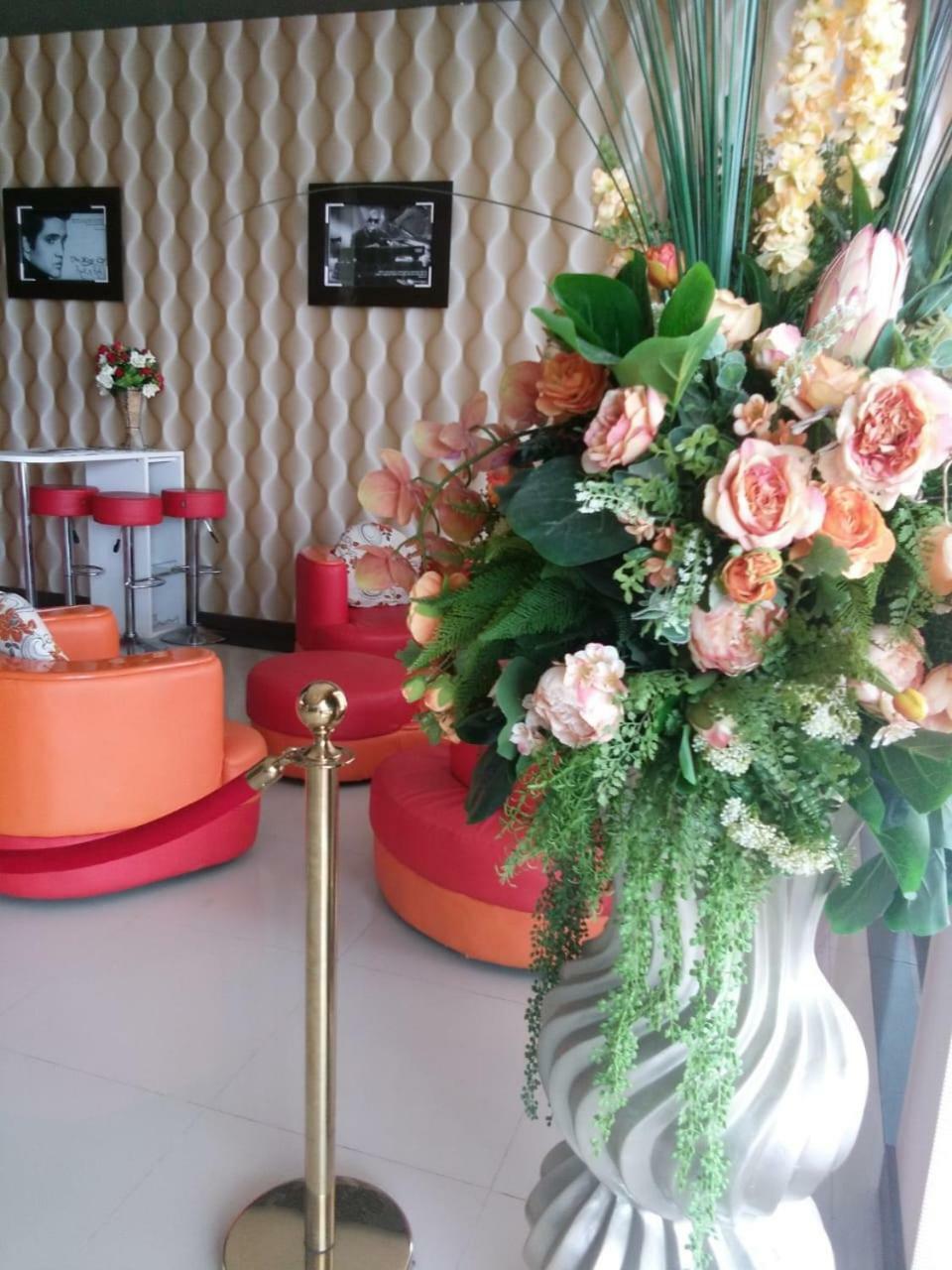 Fortune Front One Hotel Kendari Kültér fotó